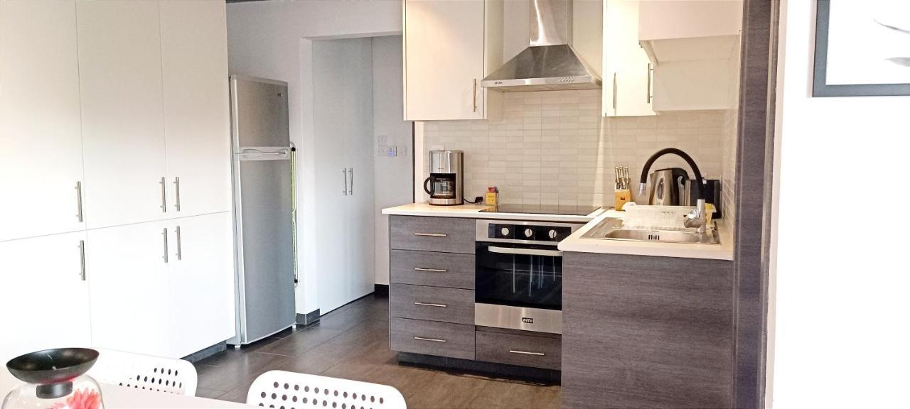 Dezo Luxury Town Apartment Larnaca Ngoại thất bức ảnh