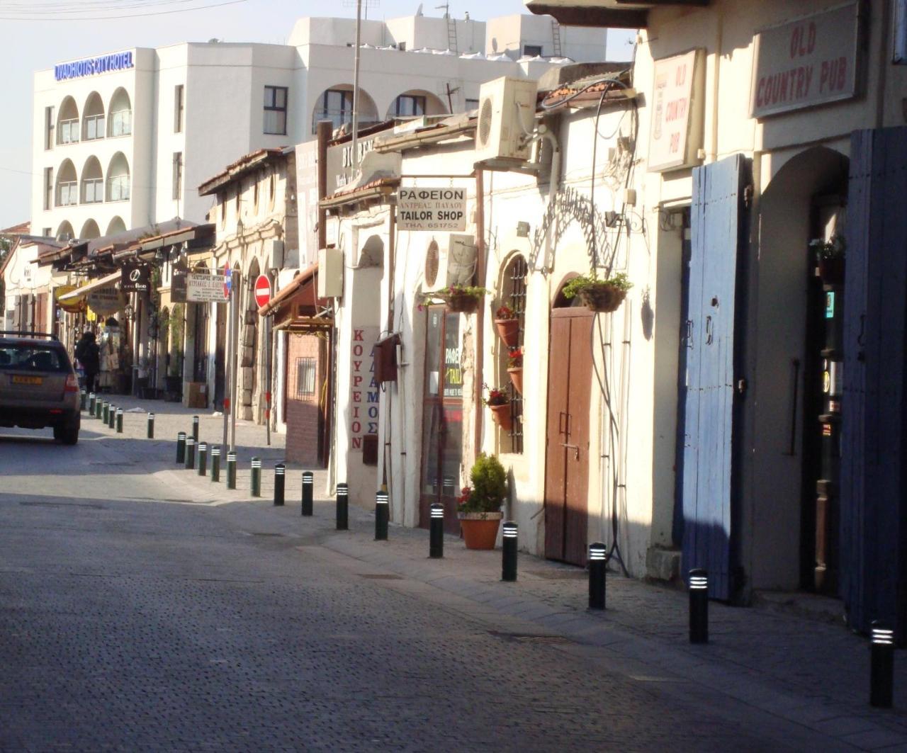 Dezo Luxury Town Apartment Larnaca Ngoại thất bức ảnh