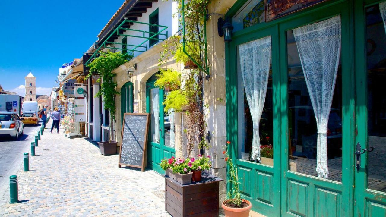 Dezo Luxury Town Apartment Larnaca Ngoại thất bức ảnh